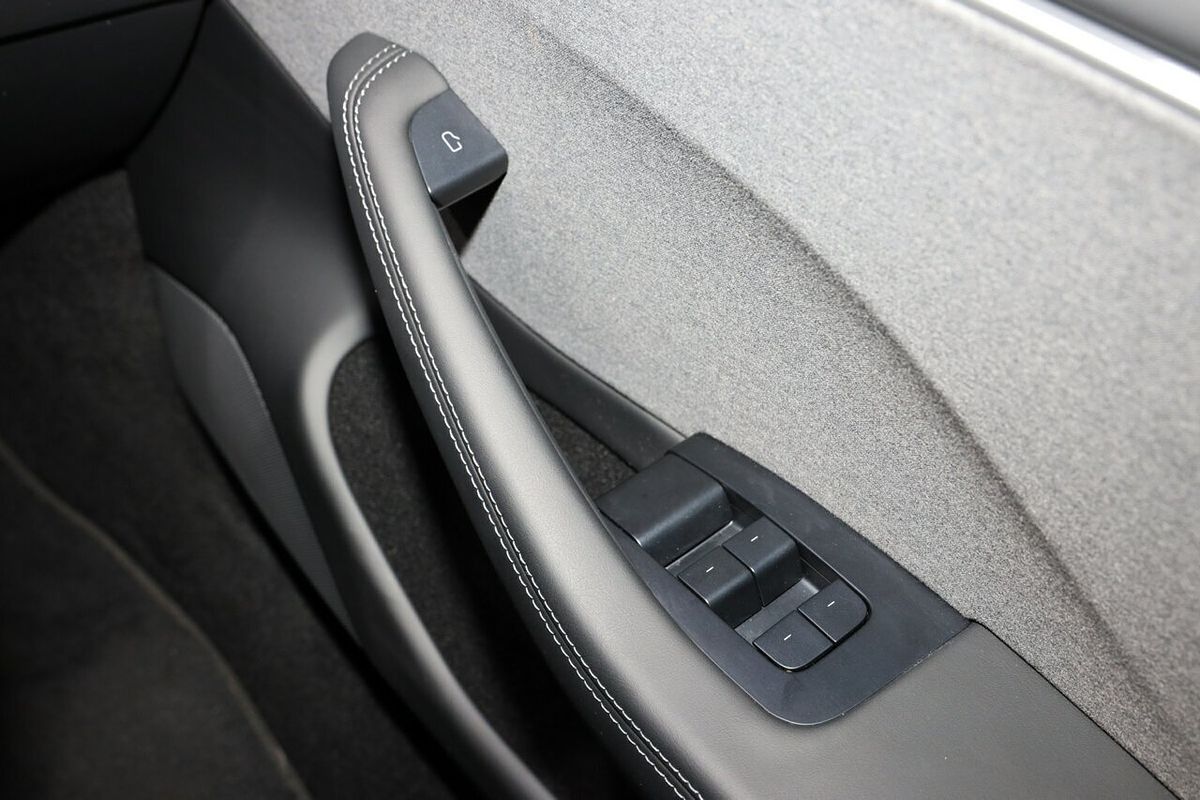 2024 Tesla Model 3 Rear-Wheel Drive