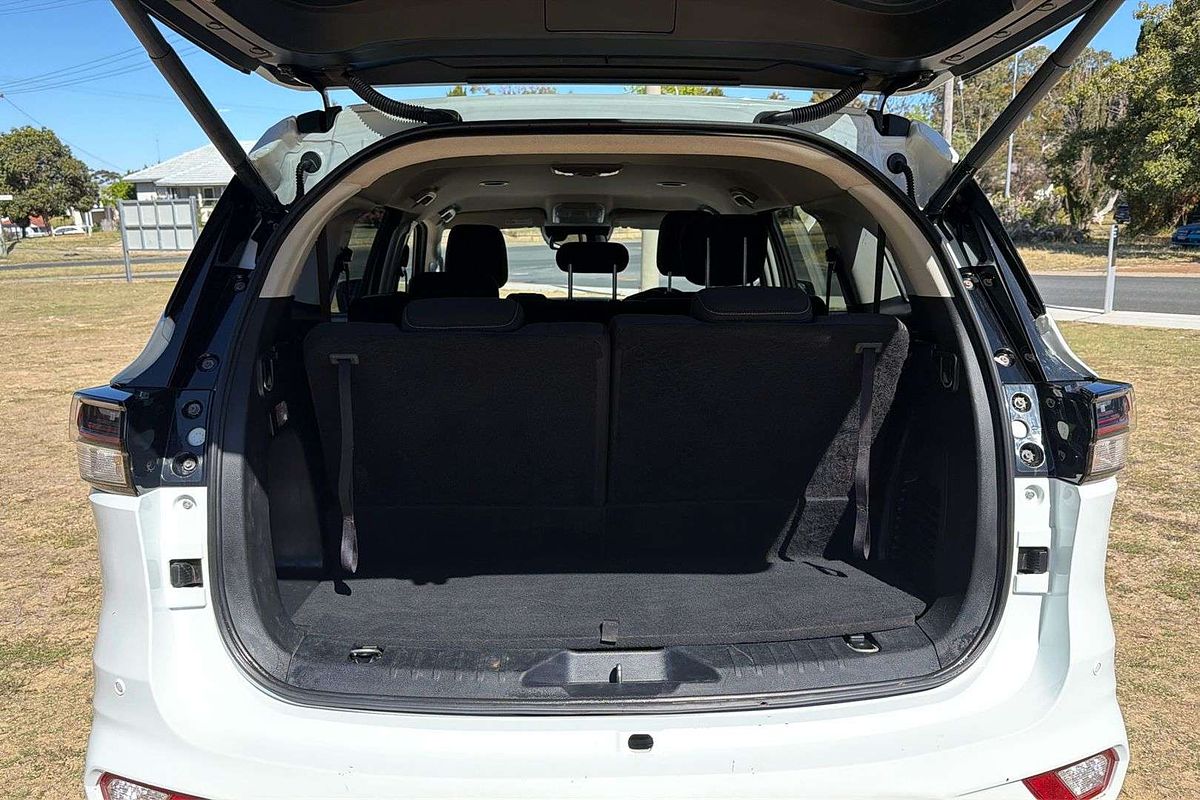 2022 Isuzu MU-X LS-U