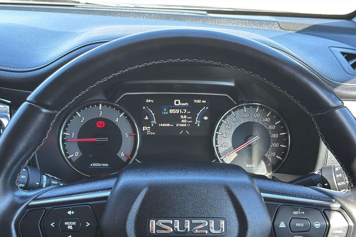 2022 Isuzu MU-X LS-U