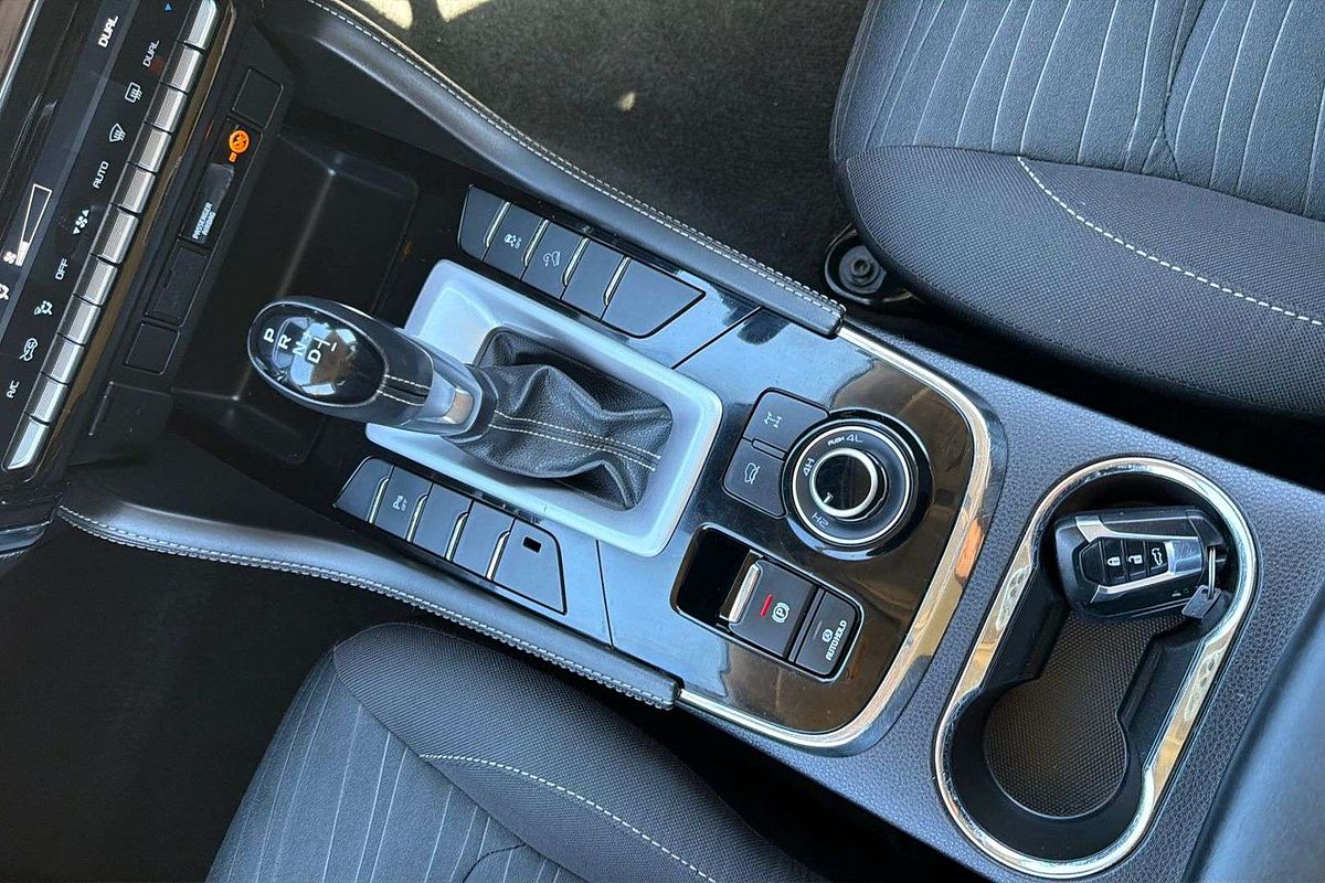 2022 Isuzu MU-X LS-U