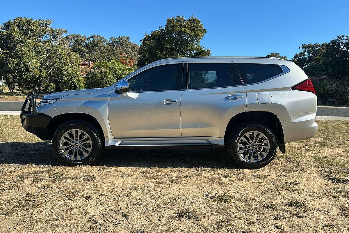 2023 Mitsubishi Pajero Sport GLX QF