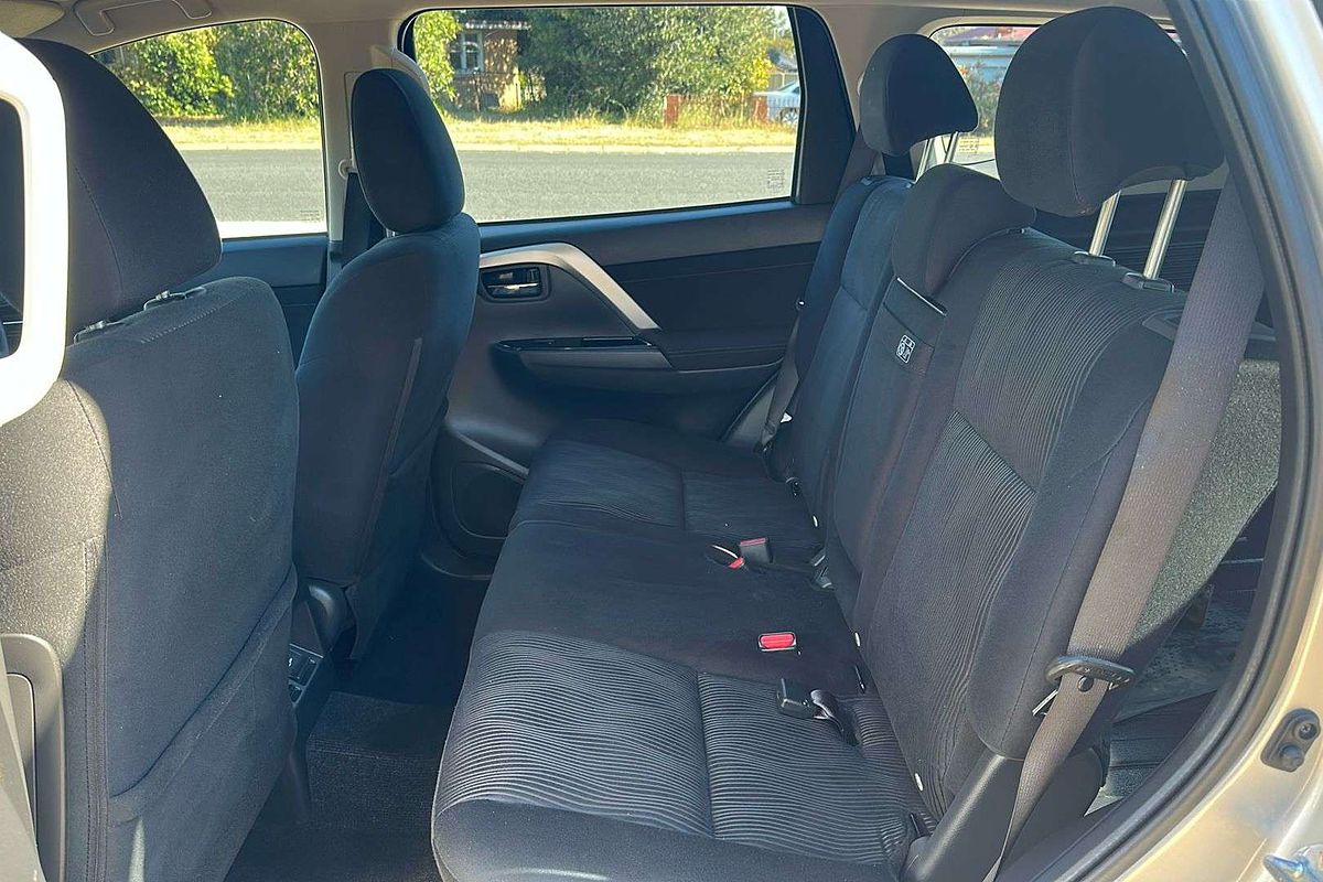 2023 Mitsubishi Pajero Sport GLX QF