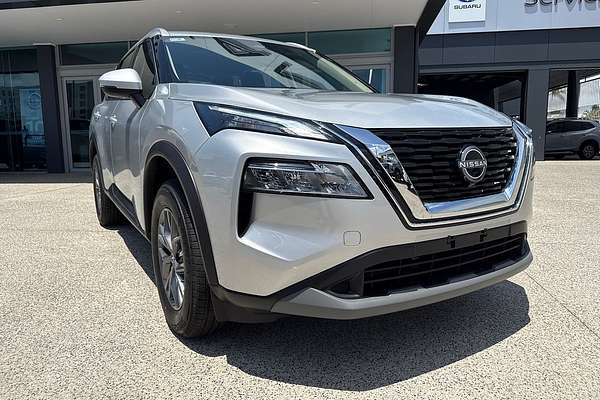 2025 Nissan X-TRAIL ST T33