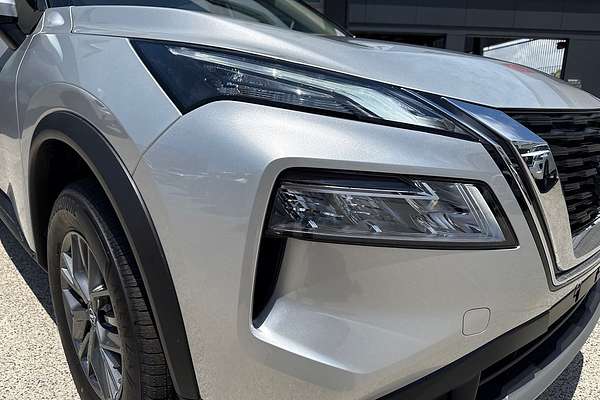 2025 Nissan X-TRAIL ST T33