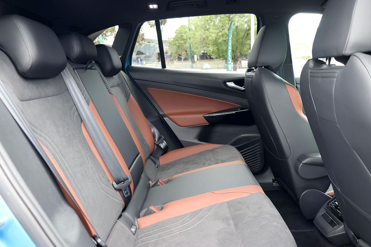 2025 Volkswagen ID.4 Pro E2