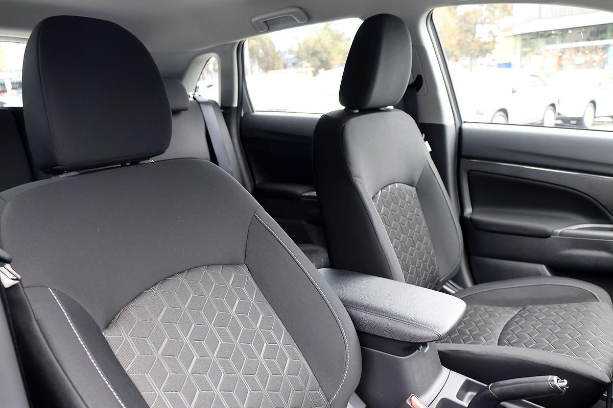 2024 Mitsubishi ASX GS XD