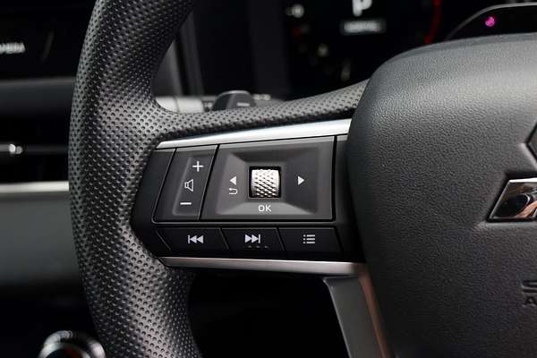 2025 Mitsubishi Outlander ES ZM