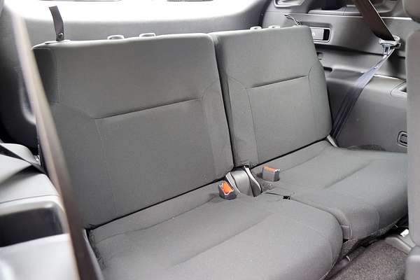 2025 Mitsubishi Outlander ES ZM