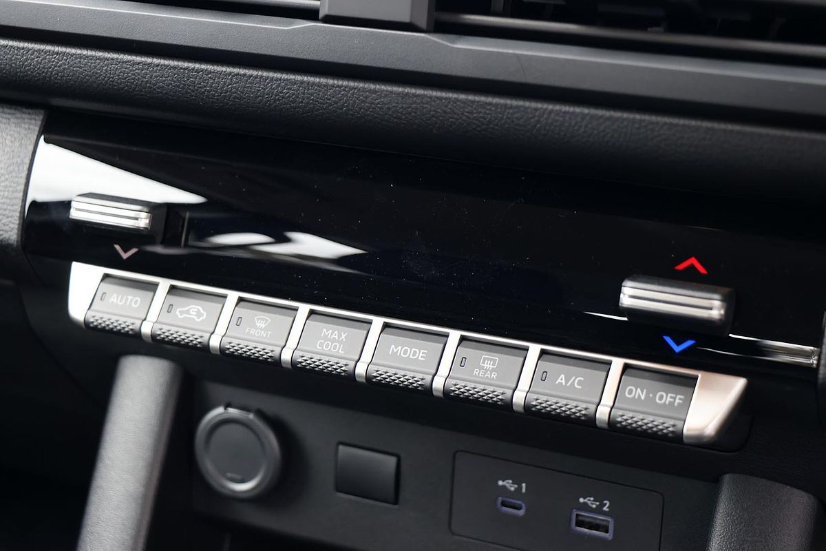 2025 Mitsubishi Triton GLX MV Rear Wheel Drive