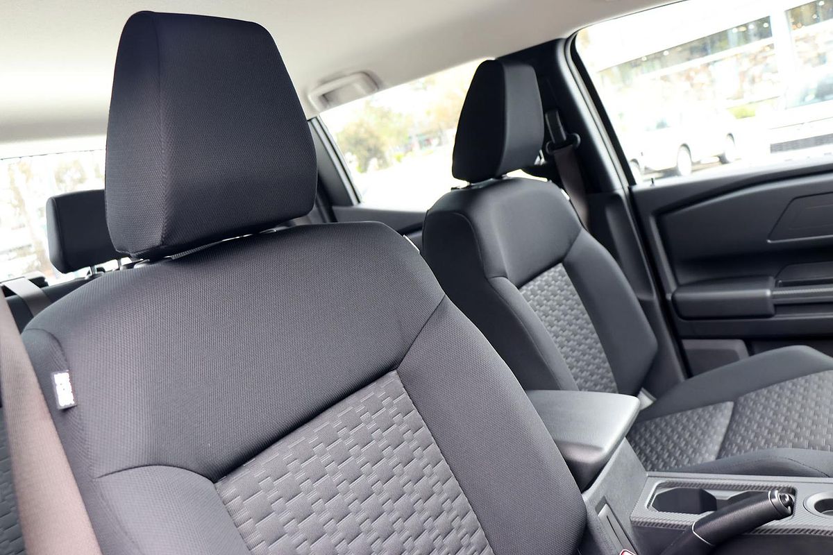 2025 Mitsubishi Triton GLX MV Rear Wheel Drive