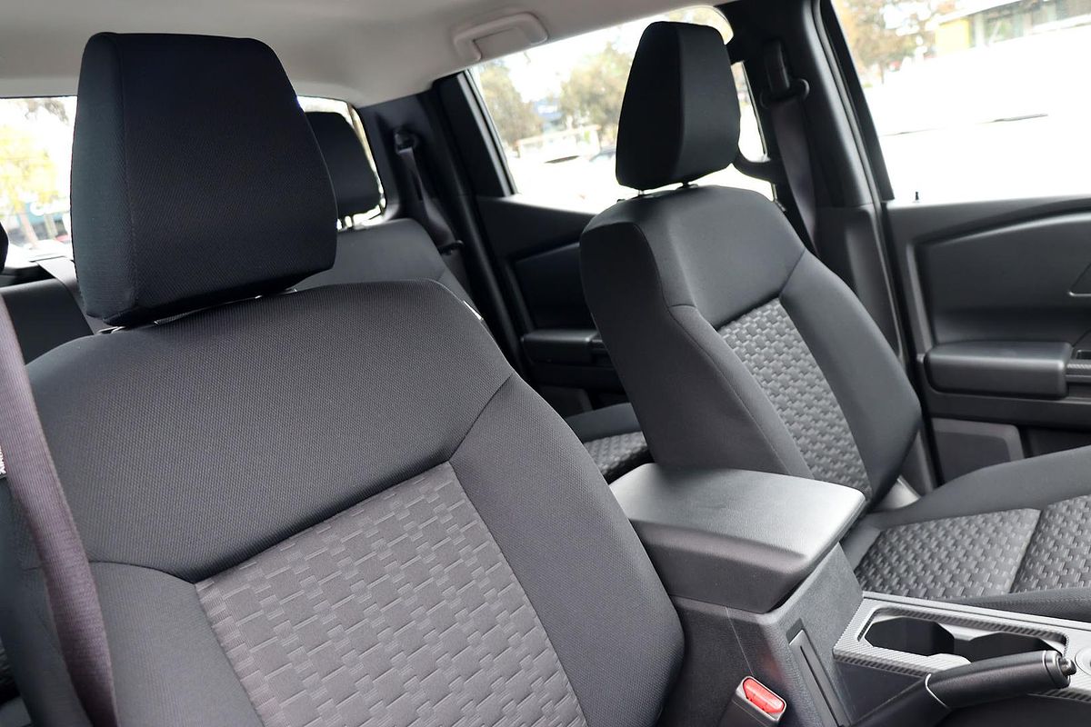 2025 Mitsubishi Triton GLX MV Rear Wheel Drive