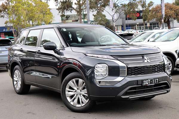 2025 Mitsubishi Outlander ES ZM