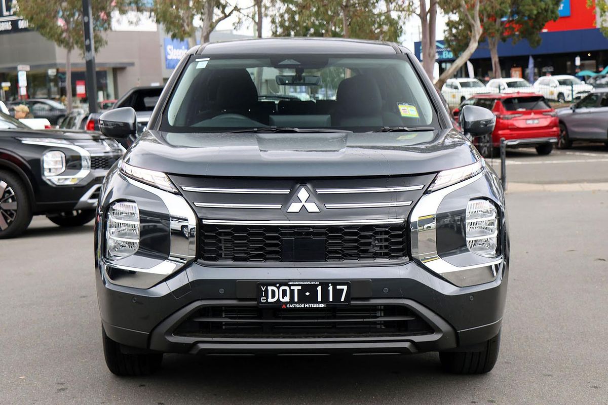 2025 Mitsubishi Outlander ES ZM