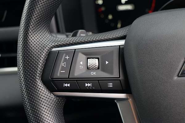 2025 Mitsubishi Outlander ES ZM