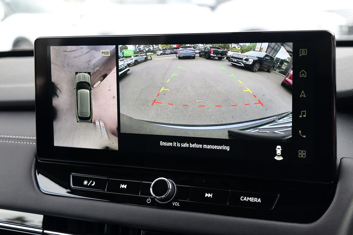 2025 Mitsubishi Outlander ES ZM