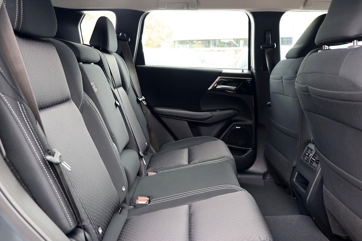 2025 Mitsubishi Outlander ES ZM