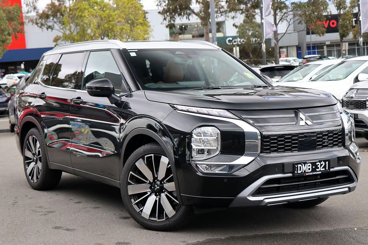 2025 Mitsubishi Outlander Exceed Tourer ZM