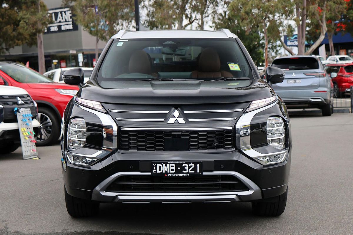 2025 Mitsubishi Outlander Exceed Tourer ZM