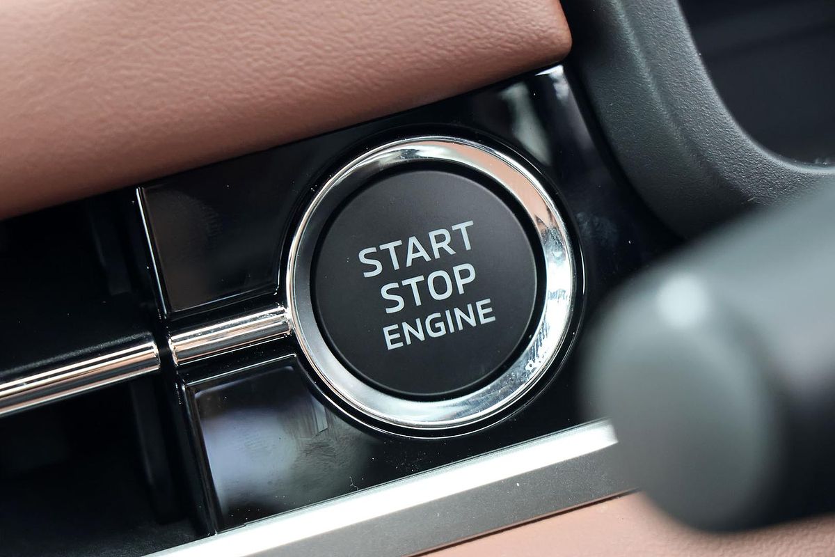 2025 Mitsubishi Outlander Exceed Tourer ZM