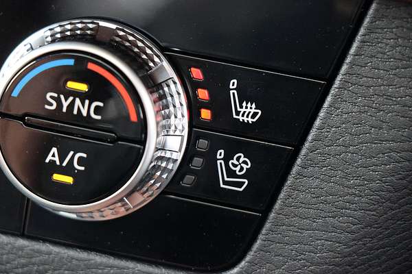 2025 Mitsubishi Outlander Exceed Tourer ZM