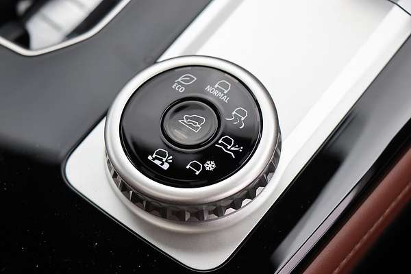 2025 Mitsubishi Outlander Exceed Tourer ZM