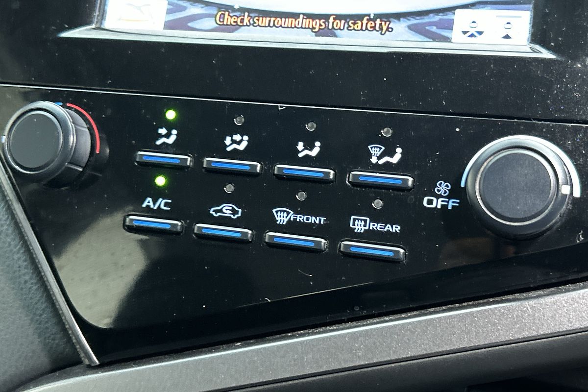 2019 Toyota Camry Ascent ASV70R