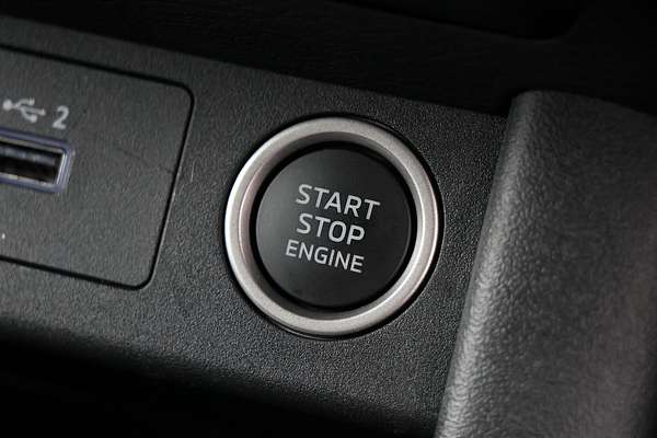 2025 Mitsubishi Triton GSR MV 4X4