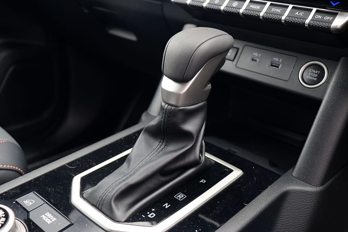 2025 Mitsubishi Triton GSR MV 4X4