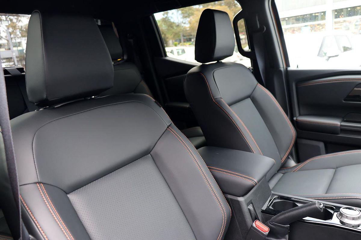 2025 Mitsubishi Triton GSR MV 4X4