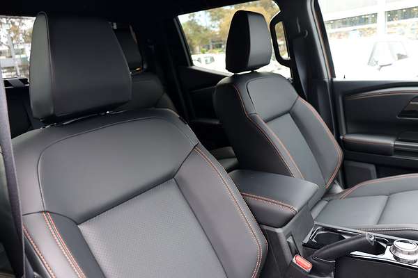 2025 Mitsubishi Triton GSR MV 4X4