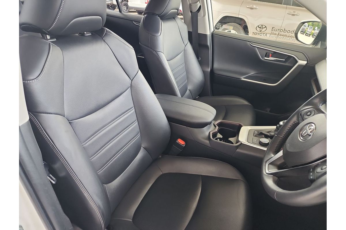 2020 Toyota RAV4 Cruiser AXAH54R