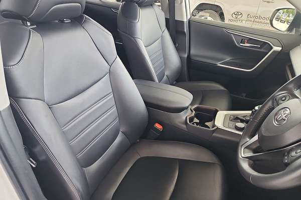 2020 Toyota RAV4 Cruiser AXAH54R