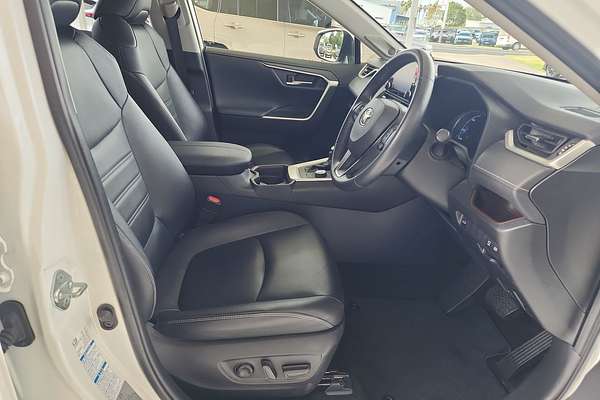 2020 Toyota RAV4 Cruiser AXAH54R