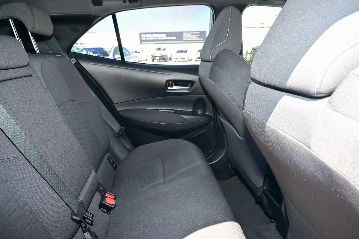 2019 Toyota Corolla SX Hybrid ZWE211R