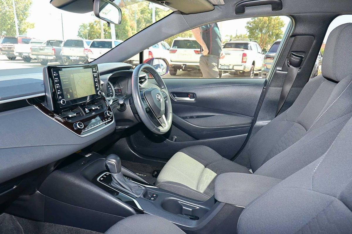 2019 Toyota Corolla SX Hybrid ZWE211R
