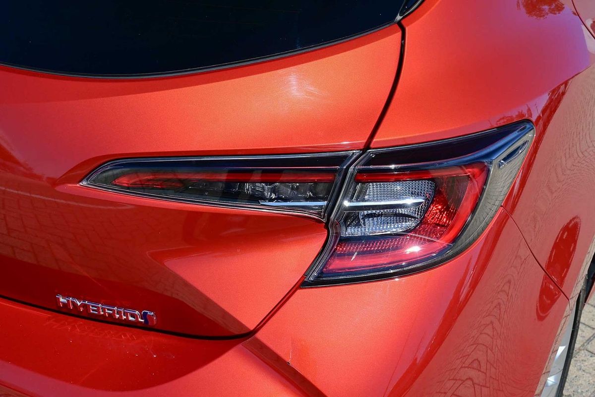 2019 Toyota Corolla SX Hybrid ZWE211R