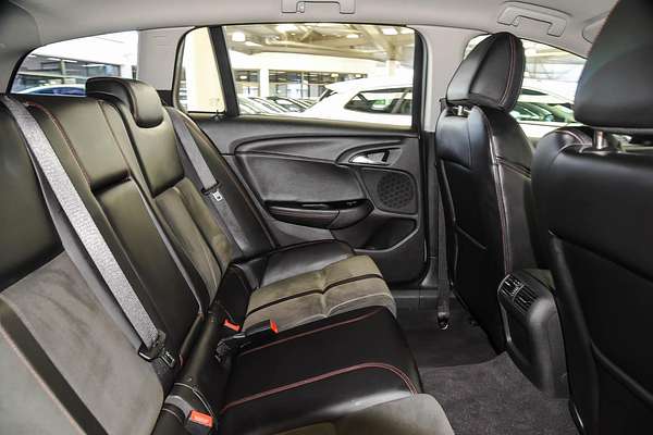 2016 Holden Commodore SV6 Black VF Series II