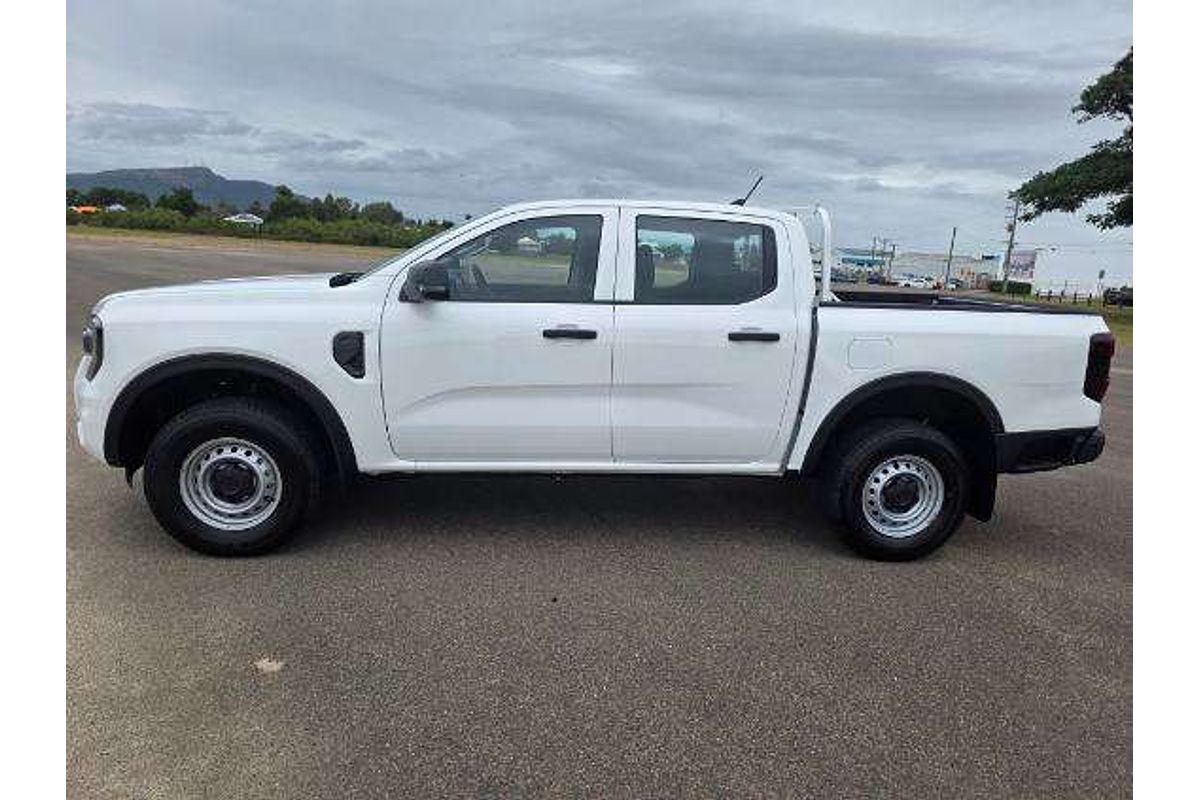 2024 Ford Ranger XL  4X4 2.0L