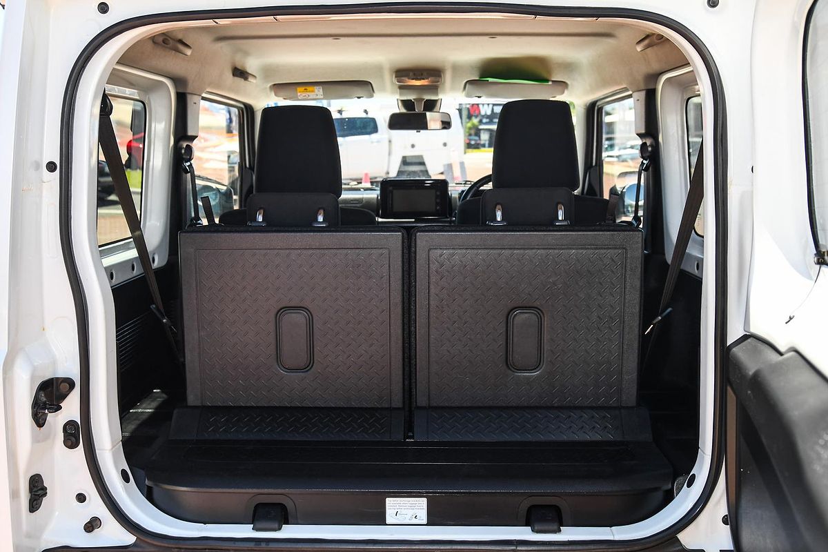 2023 Suzuki Jimny GLX GJ