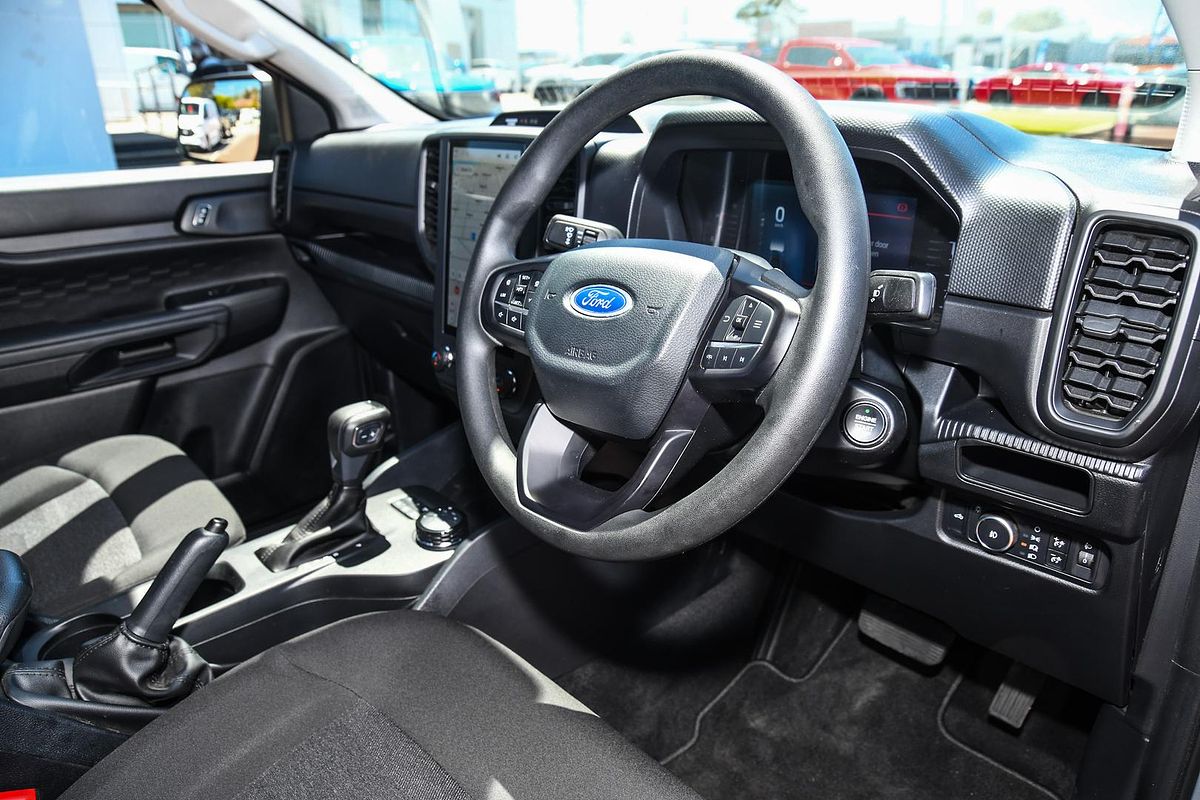 2025 Ford Ranger XLS 4X4 2.0L