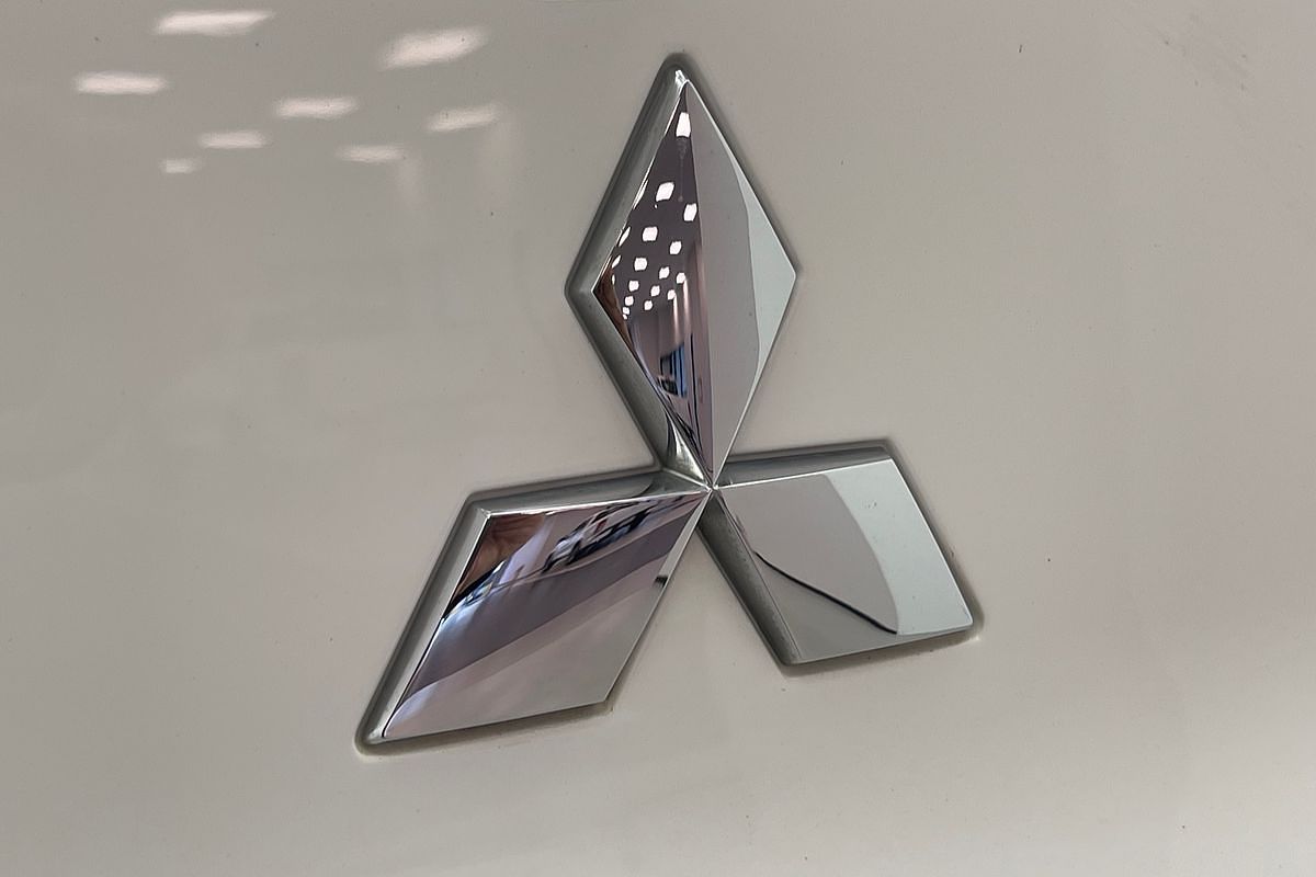 2024 Mitsubishi Eclipse Cross ES YB