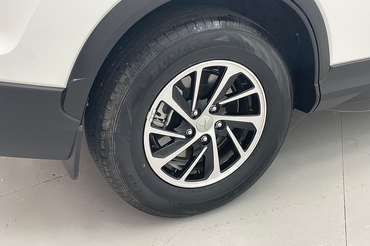 2024 Mitsubishi Eclipse Cross ES YB