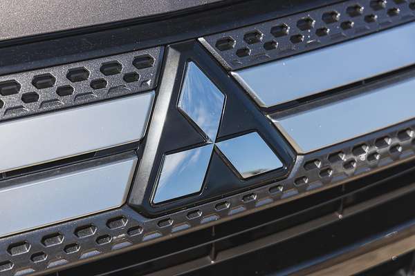 2020 Mitsubishi Outlander ES ZL