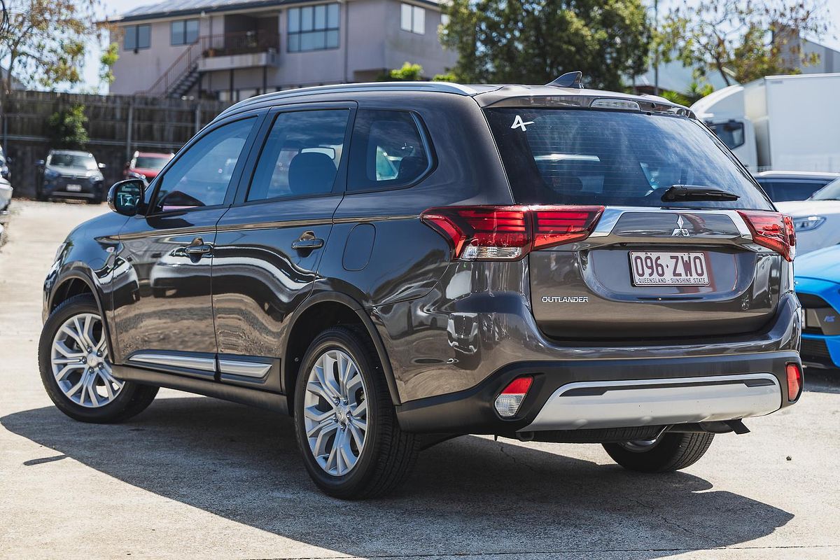 2020 Mitsubishi Outlander ES ZL