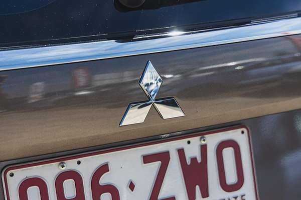 2020 Mitsubishi Outlander ES ZL