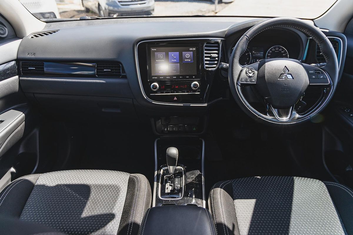 2020 Mitsubishi Outlander ES ZL