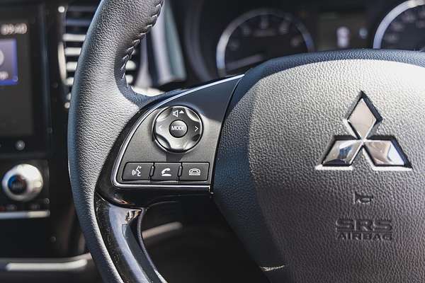 2020 Mitsubishi Outlander ES ZL