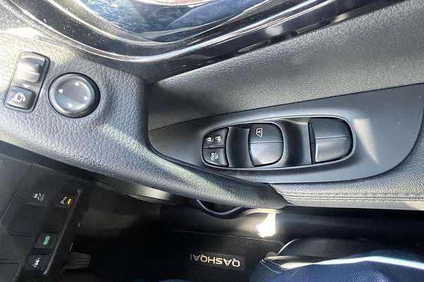 2015 Nissan QASHQAI Ti J11