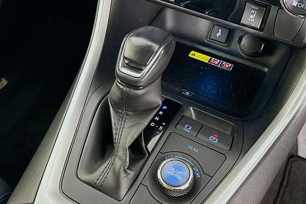 2022 Toyota RAV4 XSE AXAH54R