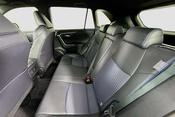 2022 Toyota RAV4 XSE AXAH54R